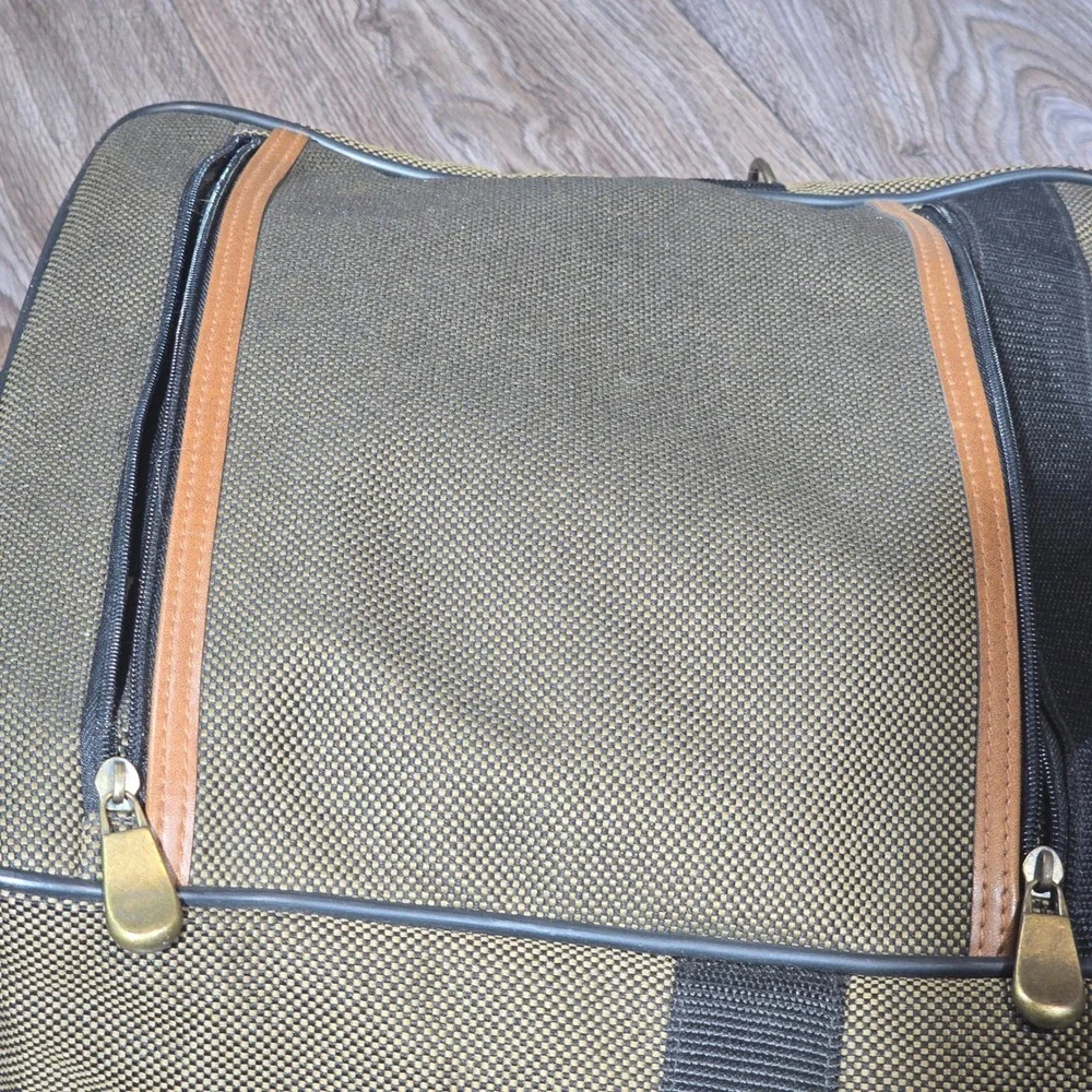 Gamma Travel Bag Luggage Carry‎ On Weekender Duffle Tan Black